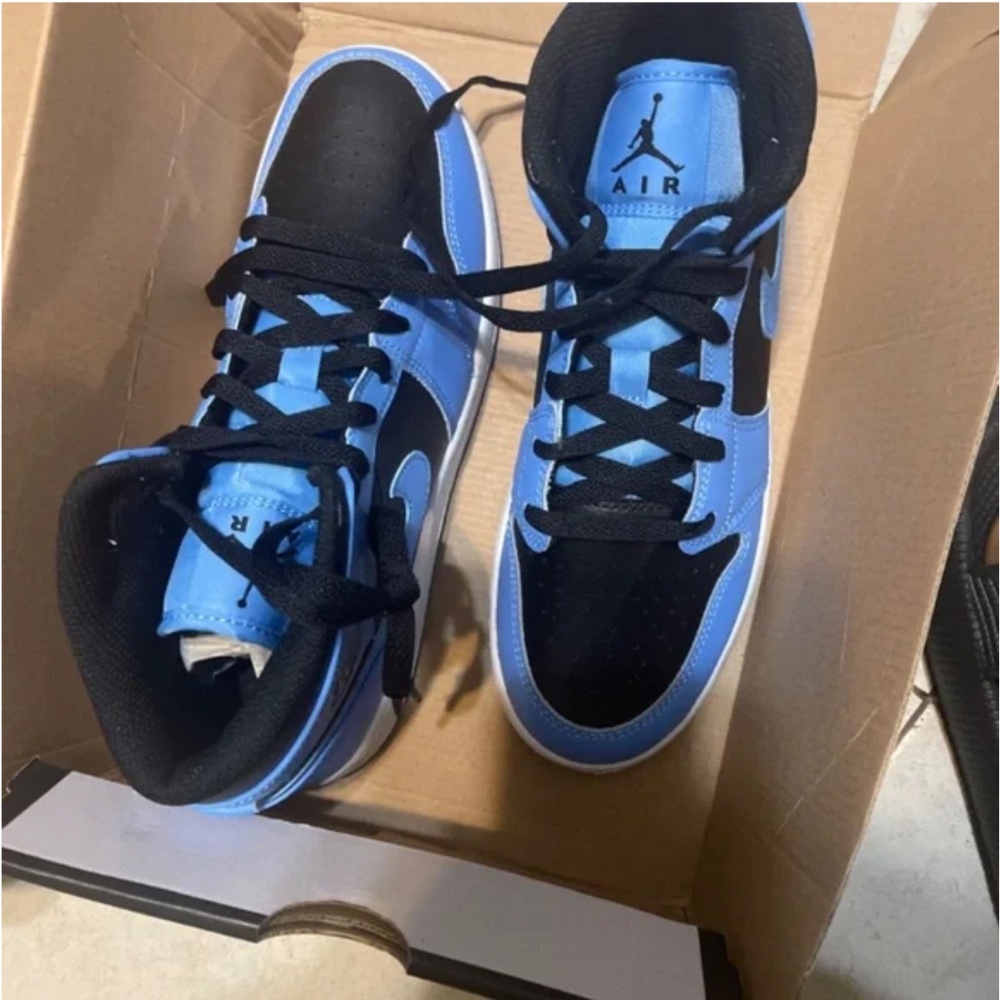 Jordan mid 1